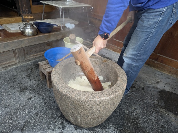 餅つき 新潟県胎内市